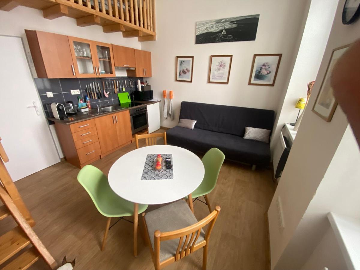 Apartman V Lesni Jablonec nad Nisou Buitenkant foto